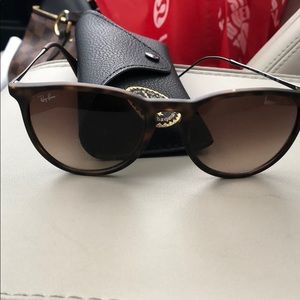 Ray ban Erika - one flaw